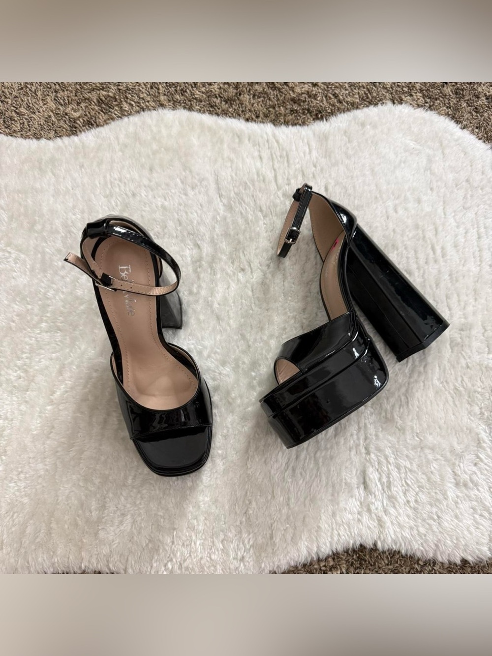 Mall goth vampy vixen black vinyl patent leather chunky platform heels | size 8